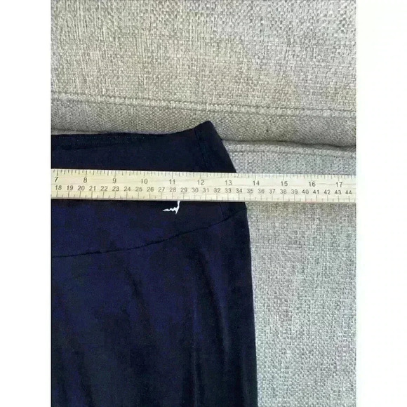 gymshark capri leggings black medium EUC - Picture 2 of 5